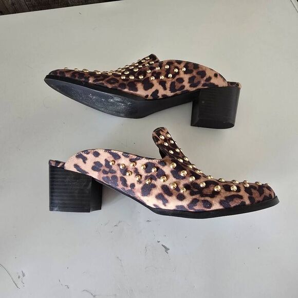 JustFab “Rose” Leopard Print Gold Tone Studs Mules Women’s 9 - Picture 4 of 6